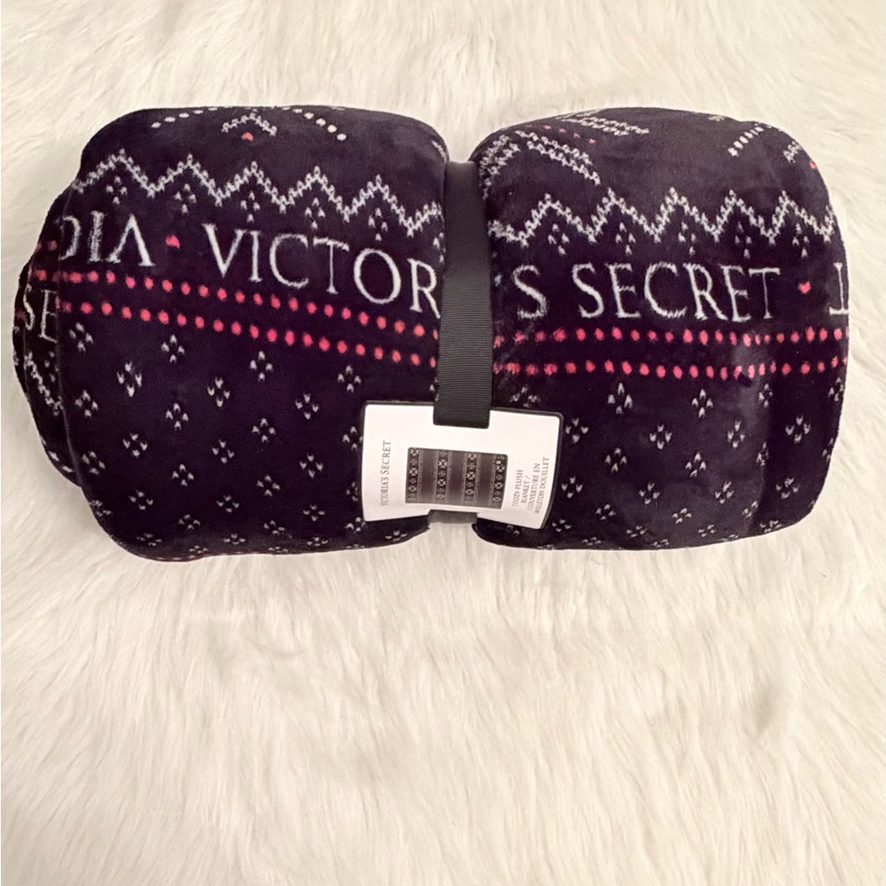 Victoria's Secret Black and Pink Plush Blanket